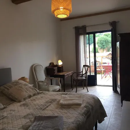 Les 3 Pigeons 3* ブレシュイール