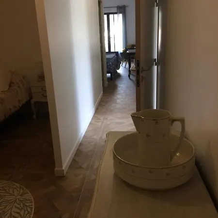 ゲストハウス Les 3 Pigeons ブレシュイール