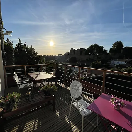 Les 3 Pigeons ゲストハウス ブレシュイール