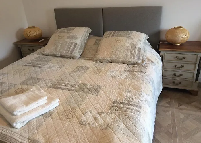 Les 3 Pigeons 3* Bressuire