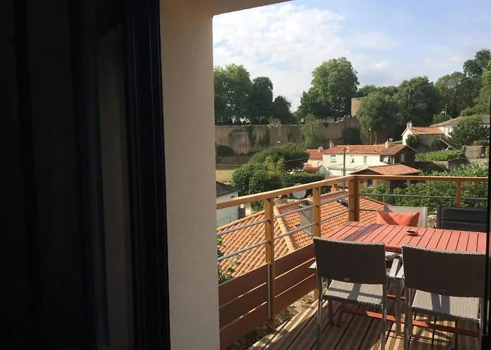 Les 3 Pigeons Gasthof Bressuire