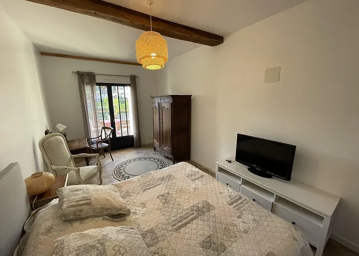 Les 3 Pigeons Gasthof Bressuire